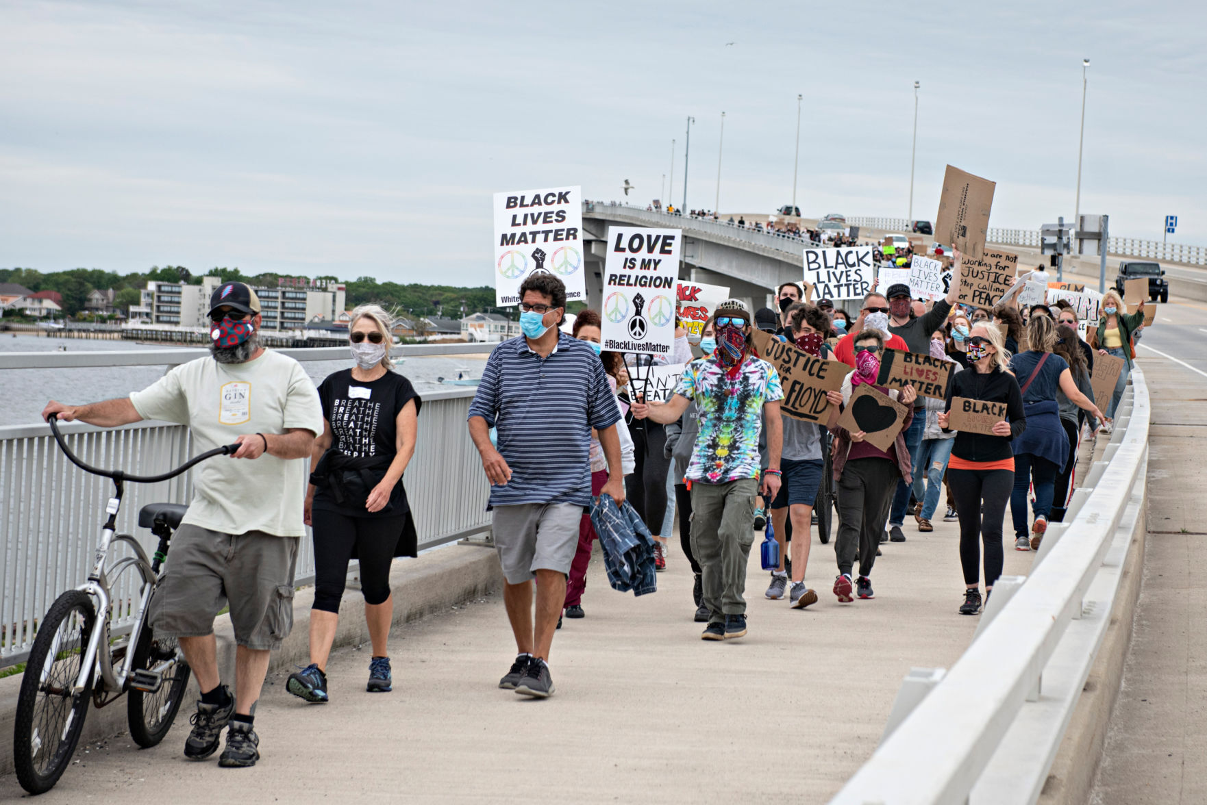060320_nws_ocprotest